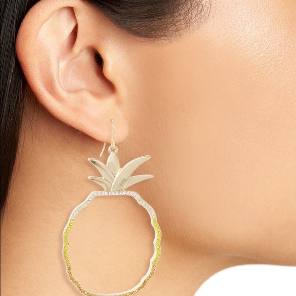 - Stella & Ruby pineapple hanging earrings